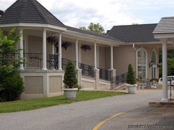 Inn At Arbor Ridge Hotel And Conference Center Hopewell Junction Екстериор снимка